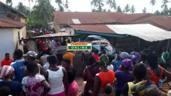 Two Confirmed Dead As Vehicle Runs Over Family Of Six. See Photos